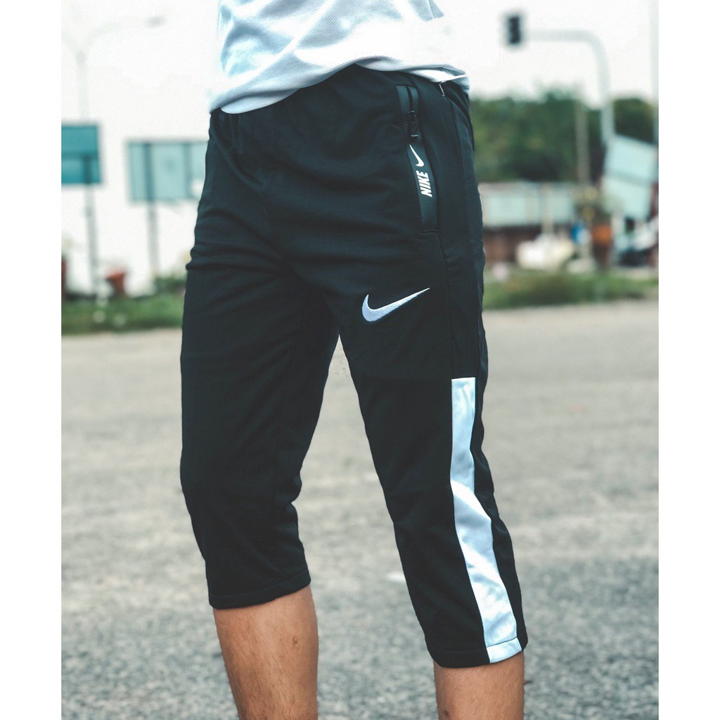 nike three quarter pants