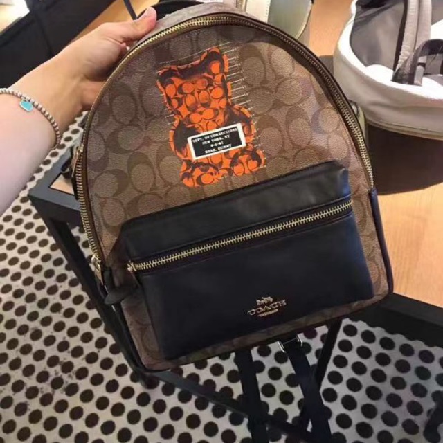 guess digital bucket bag