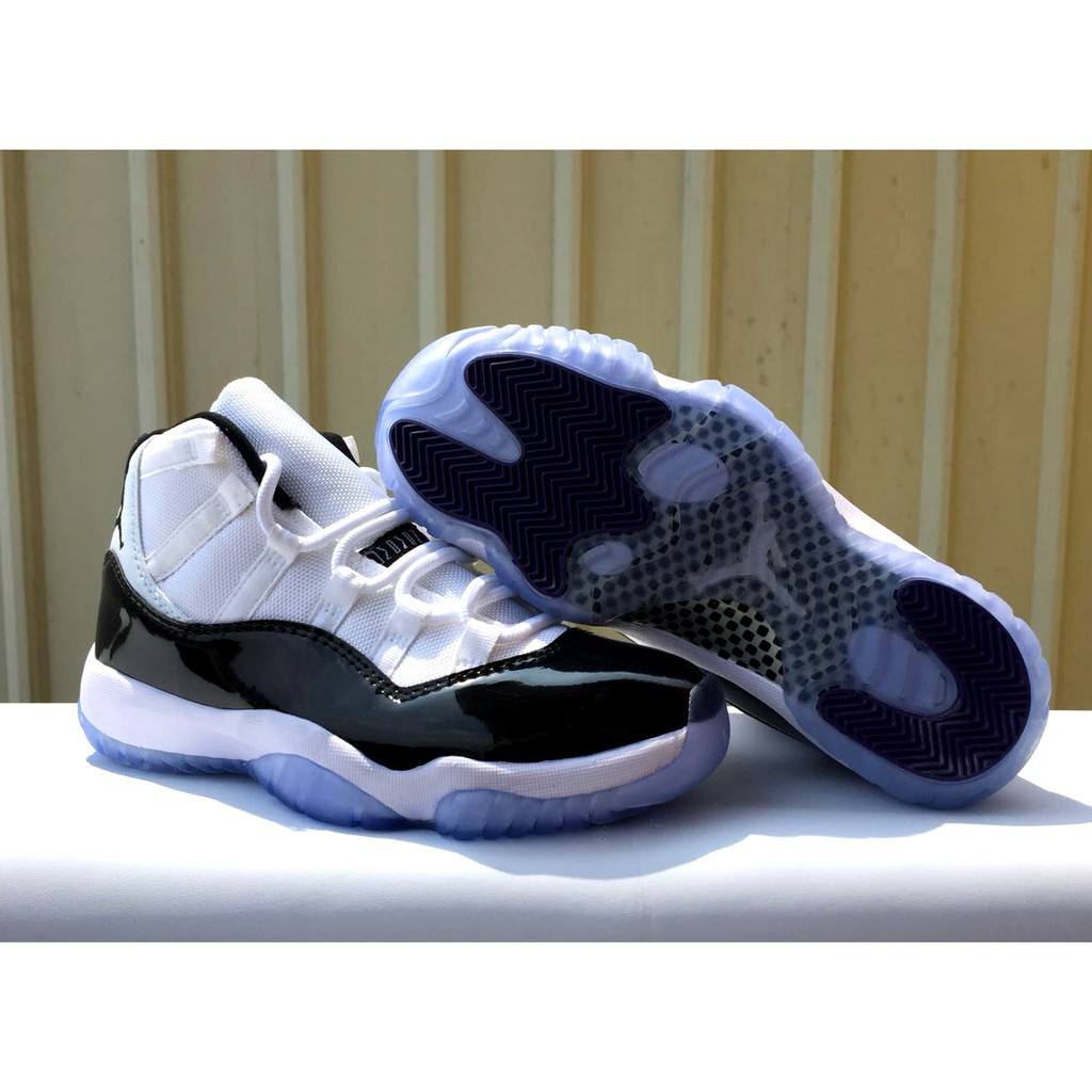 nike jordan 11 low