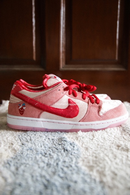 nike sb dunk low pro x strangelove