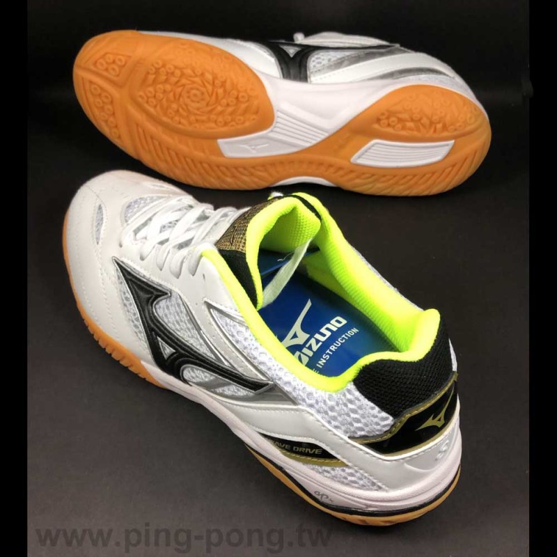 mizuno table tennis shoes singapore