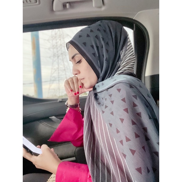 tudungpeople pleated shawl