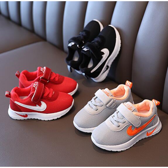 white running shoes for girls