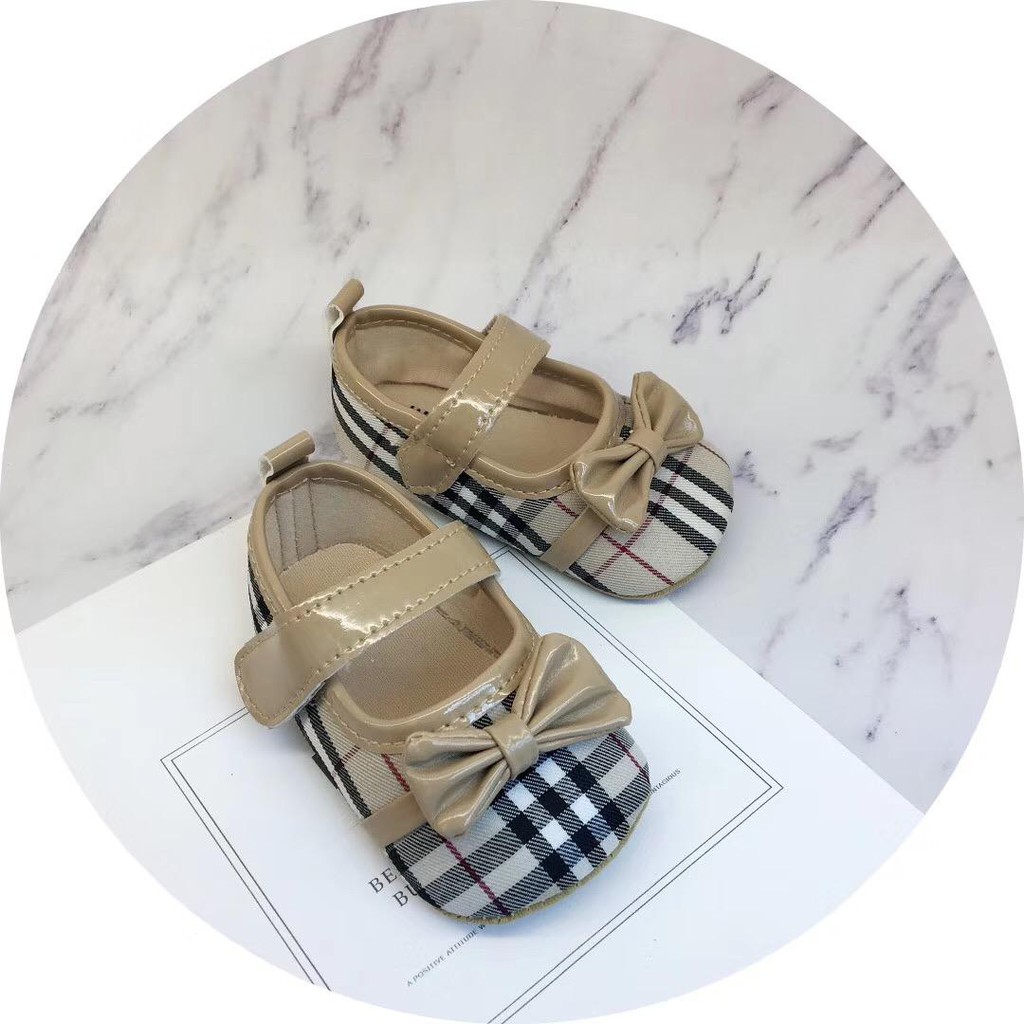 burberry baby sandals
