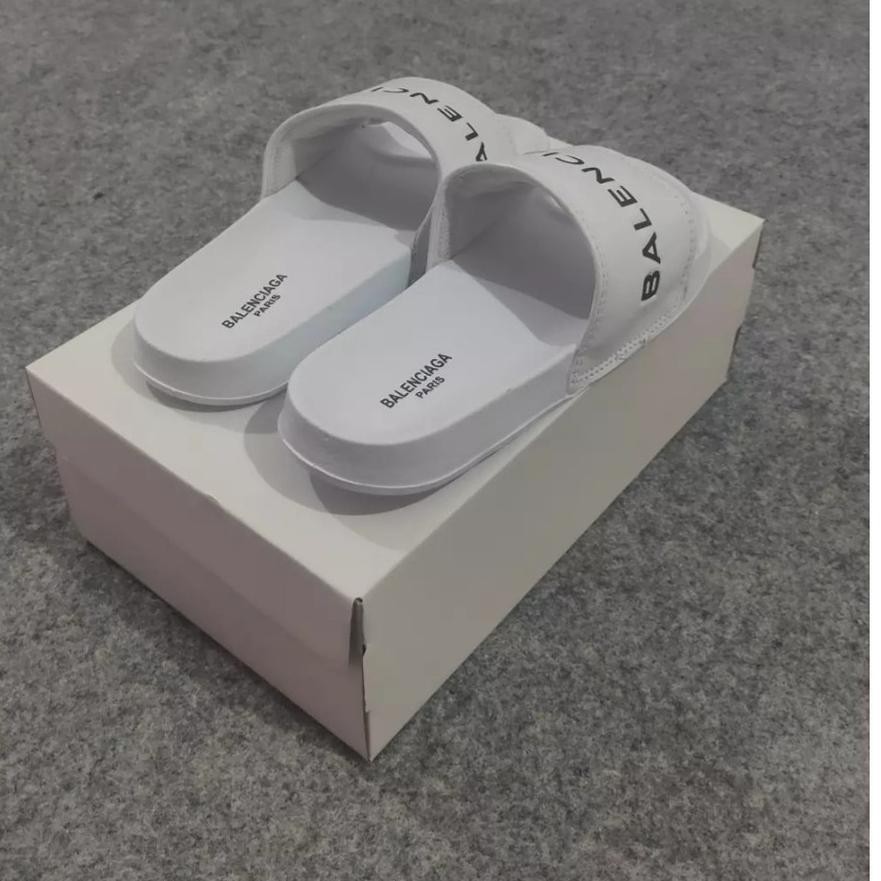 balenciaga slippers white