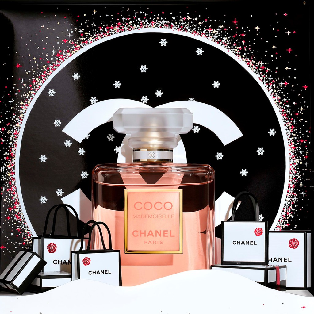 Fragrantica CHANEL COCO MADEMOISELLE HOLIDAY COFFRET 2019 The Third Theater  Coffret Is Carrying Coco Mademoiselle 100ml Eau De Parfum, Launched As A  Holiday Edition For Facebook 