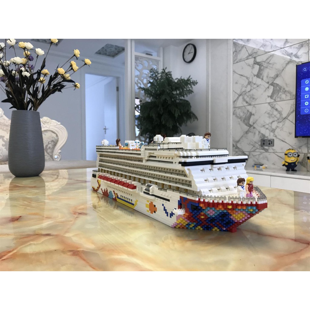 mini cruise ship toy