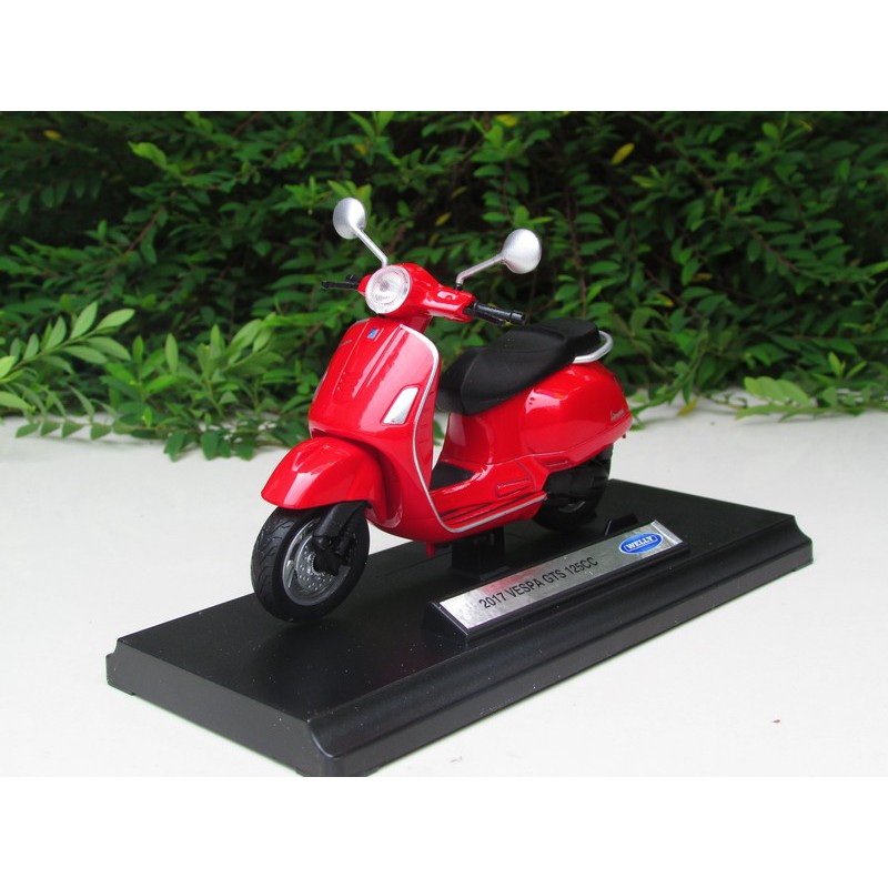 PIAGGIO VESPA GTS 125cc 5 serie 2016-19 SCOOTER SCOOTER ROSSO RED 1:18 Welly 