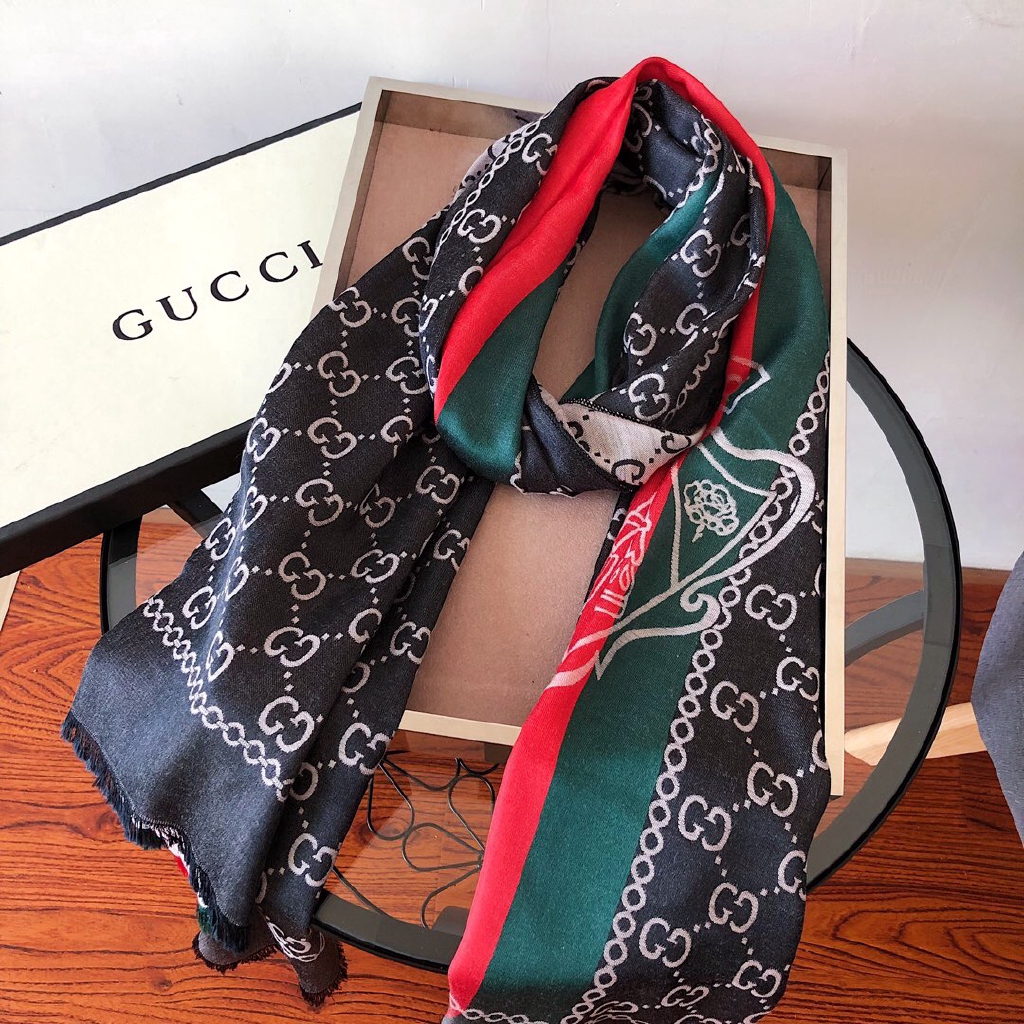 gucci long scarf