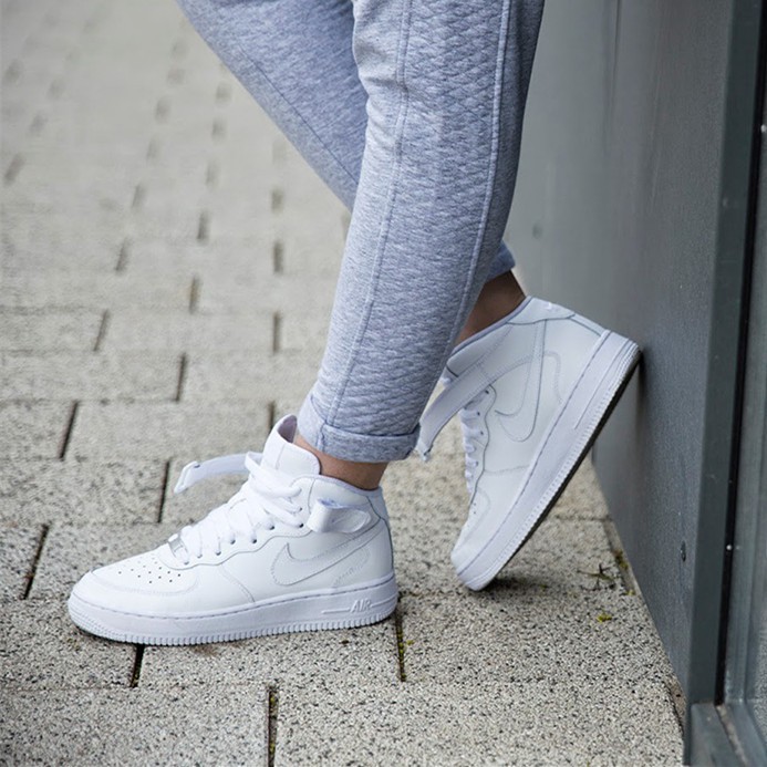 nike air force 1s women white