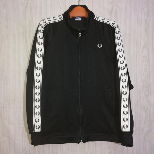 fred perry sweater