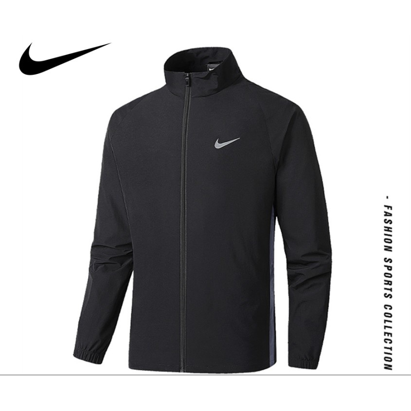 jaket training nike