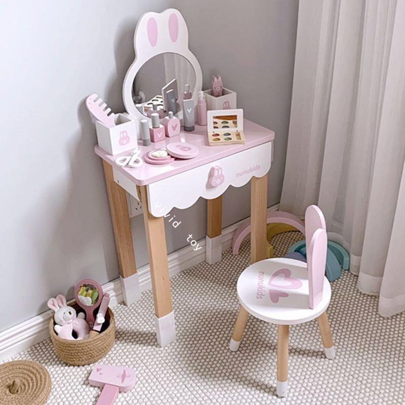 kids play makeup table