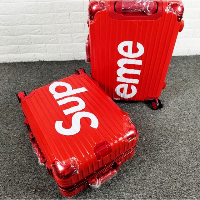 supreme x rimowa suitcase