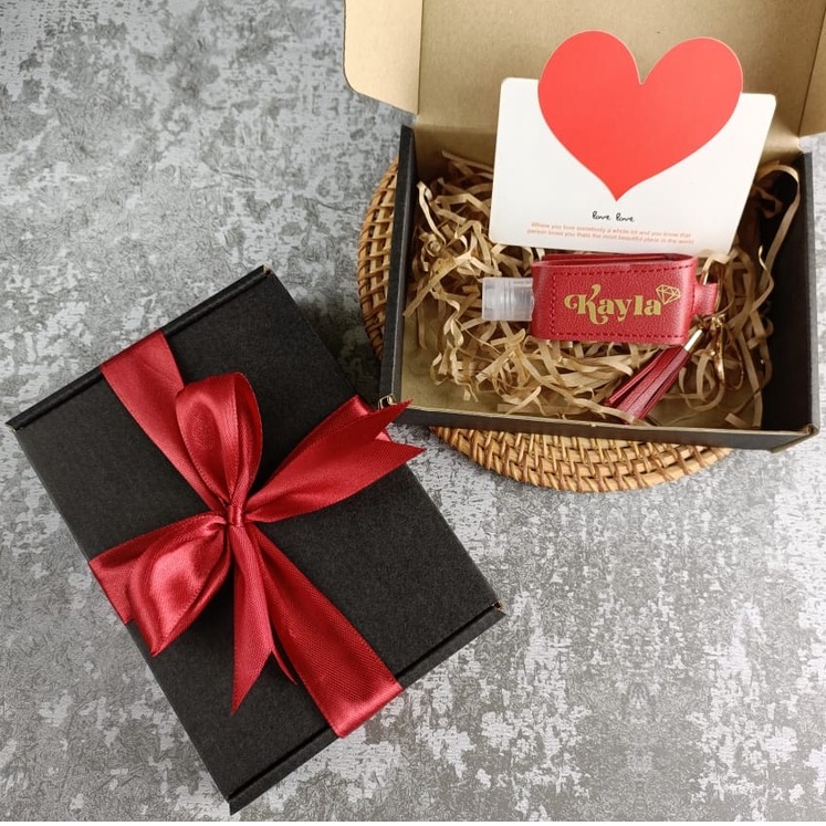 Add on GIFT BOX | Birthday Gift | Anniversary | Convocation | Present ideas