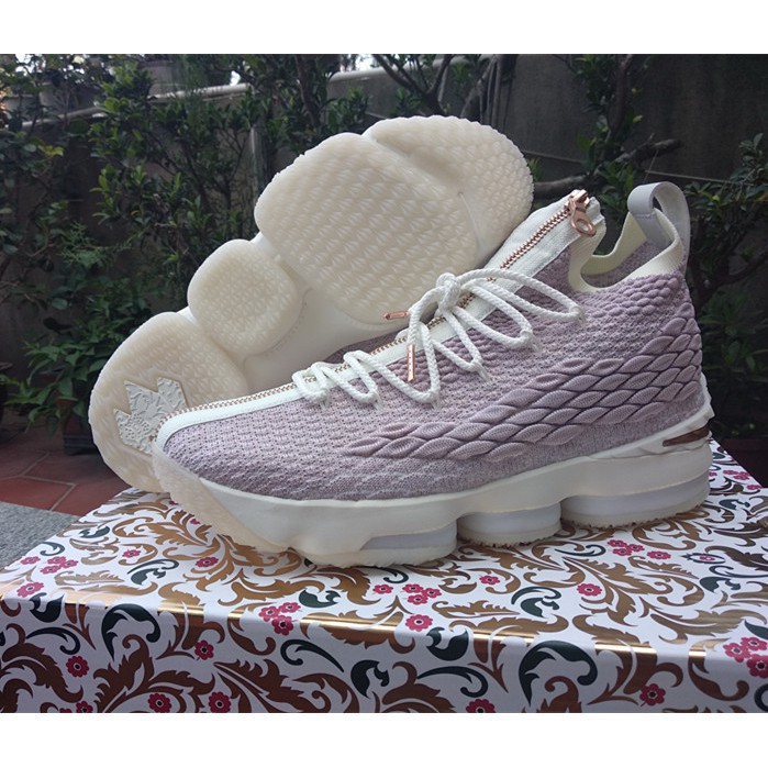 nike lebron 15 rose