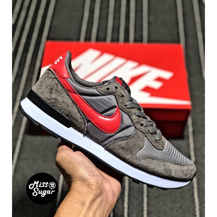 nike internationalist retro