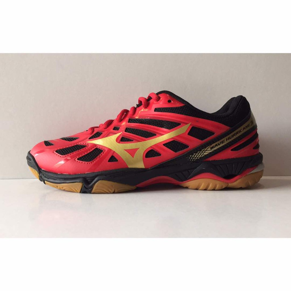 mizuno wave hurricane