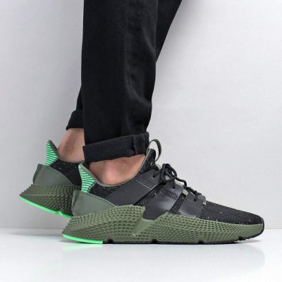 prophere green black