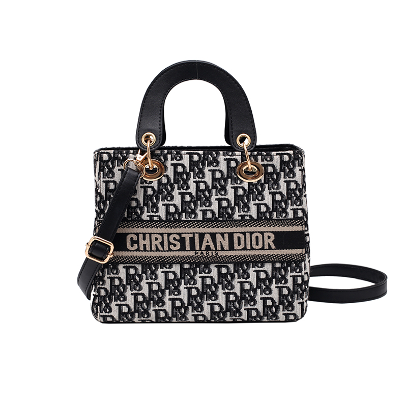 harga beg christian dior