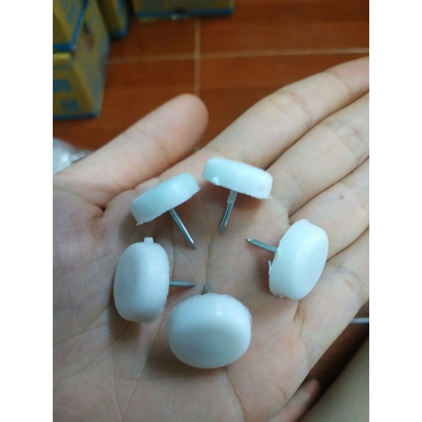 500g - Flat plastic nail legs, table and chair leg base
