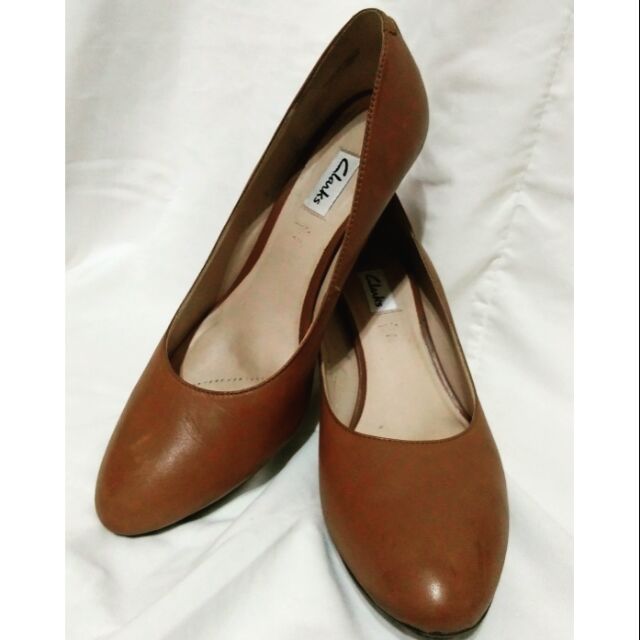 clarks size 2 ladies shoes