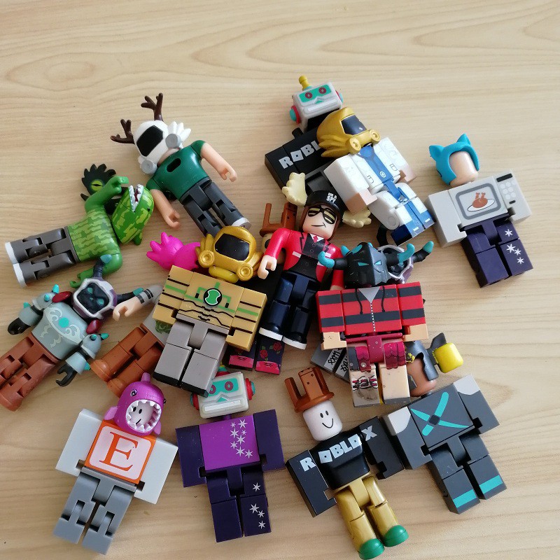 Virtual world games roblox building blocks robot model action figure