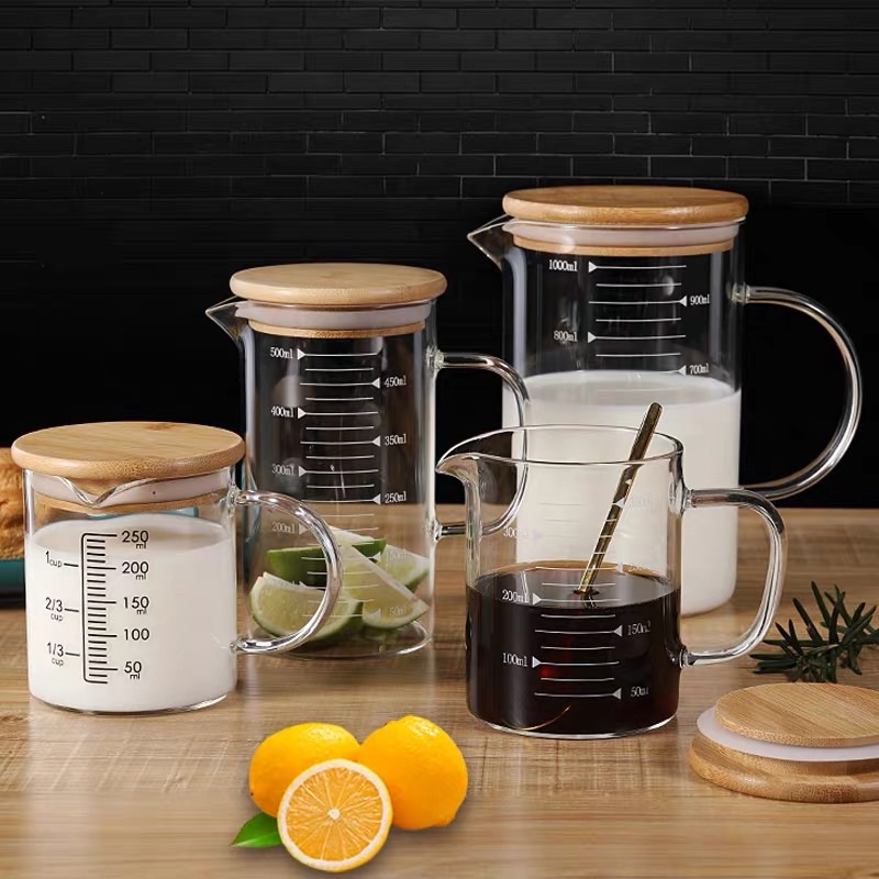 250/350/500/1000ml Borosilicate glass measuring cup with bamboo lid Oil storage jar Burnable measuring glasses高鹏玻璃量杯带刻度