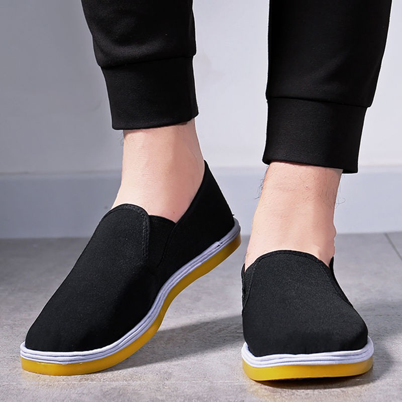 black cloth shoes