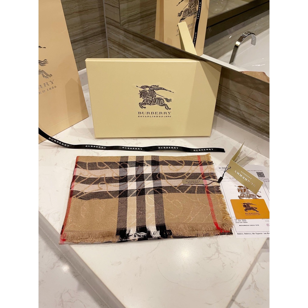 burberry scarf gift box