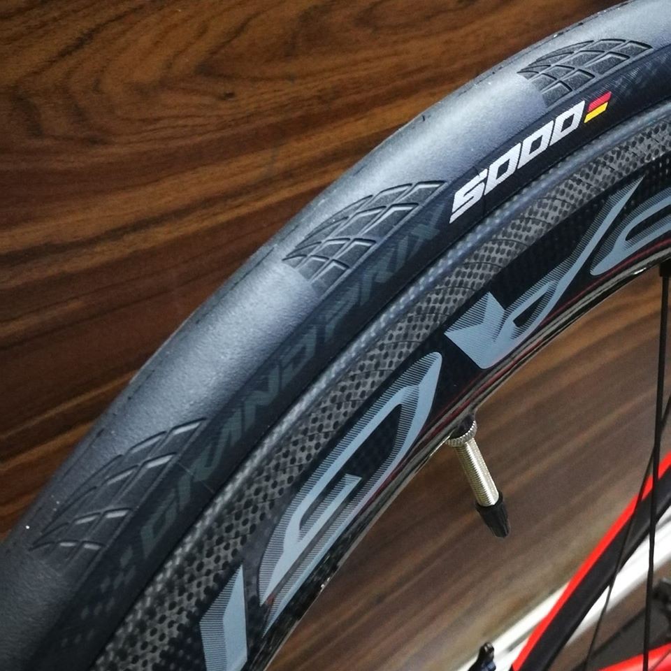 maxxis high road tubeless