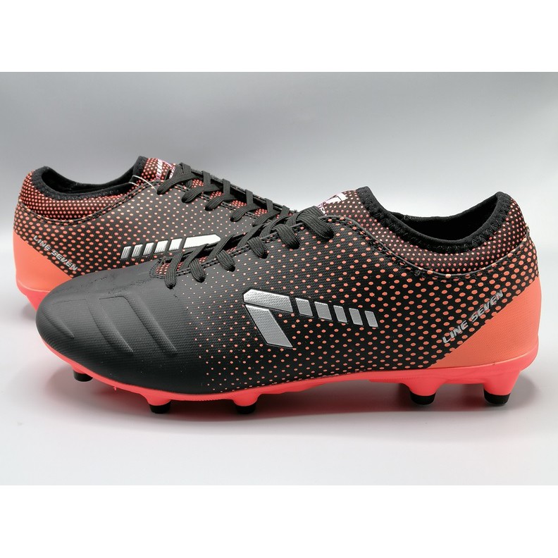 kasut bola line 7