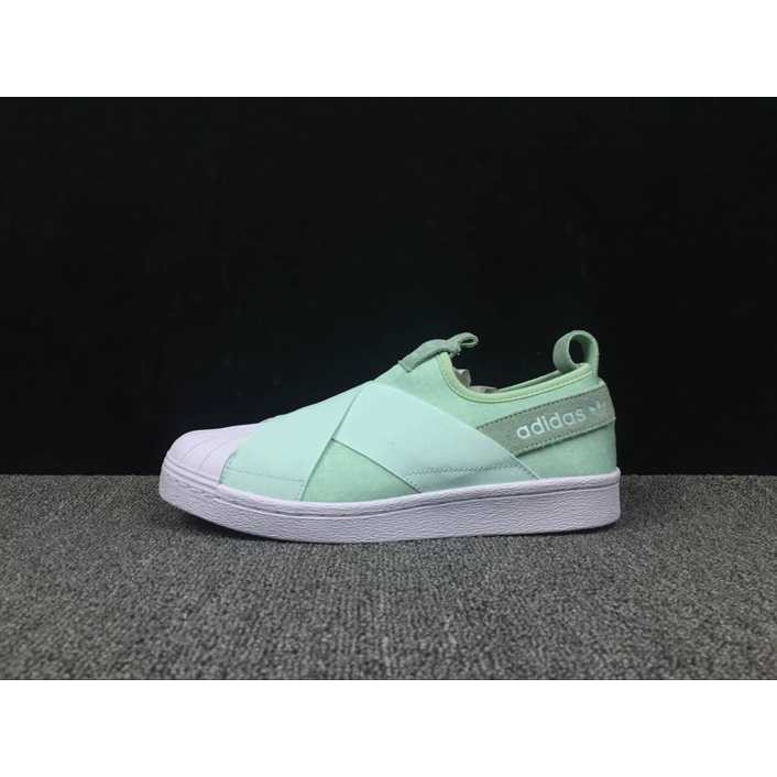 women's superstar slipon w sneaker running shoe