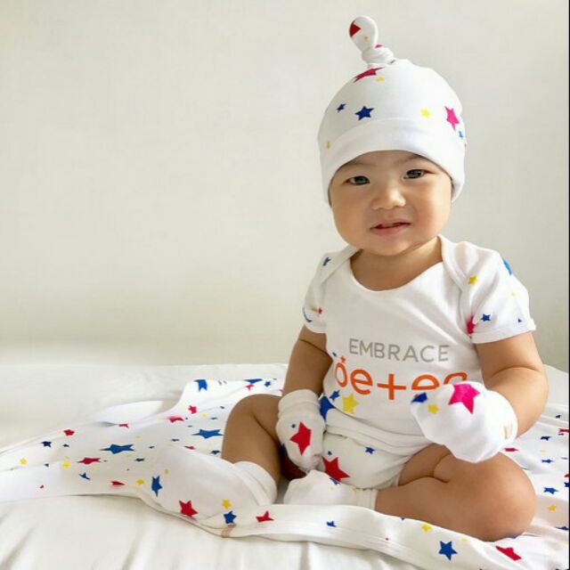 baby gloves and socks