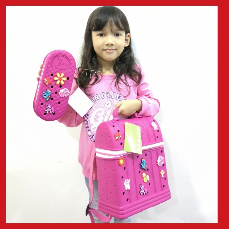 crocs school bag