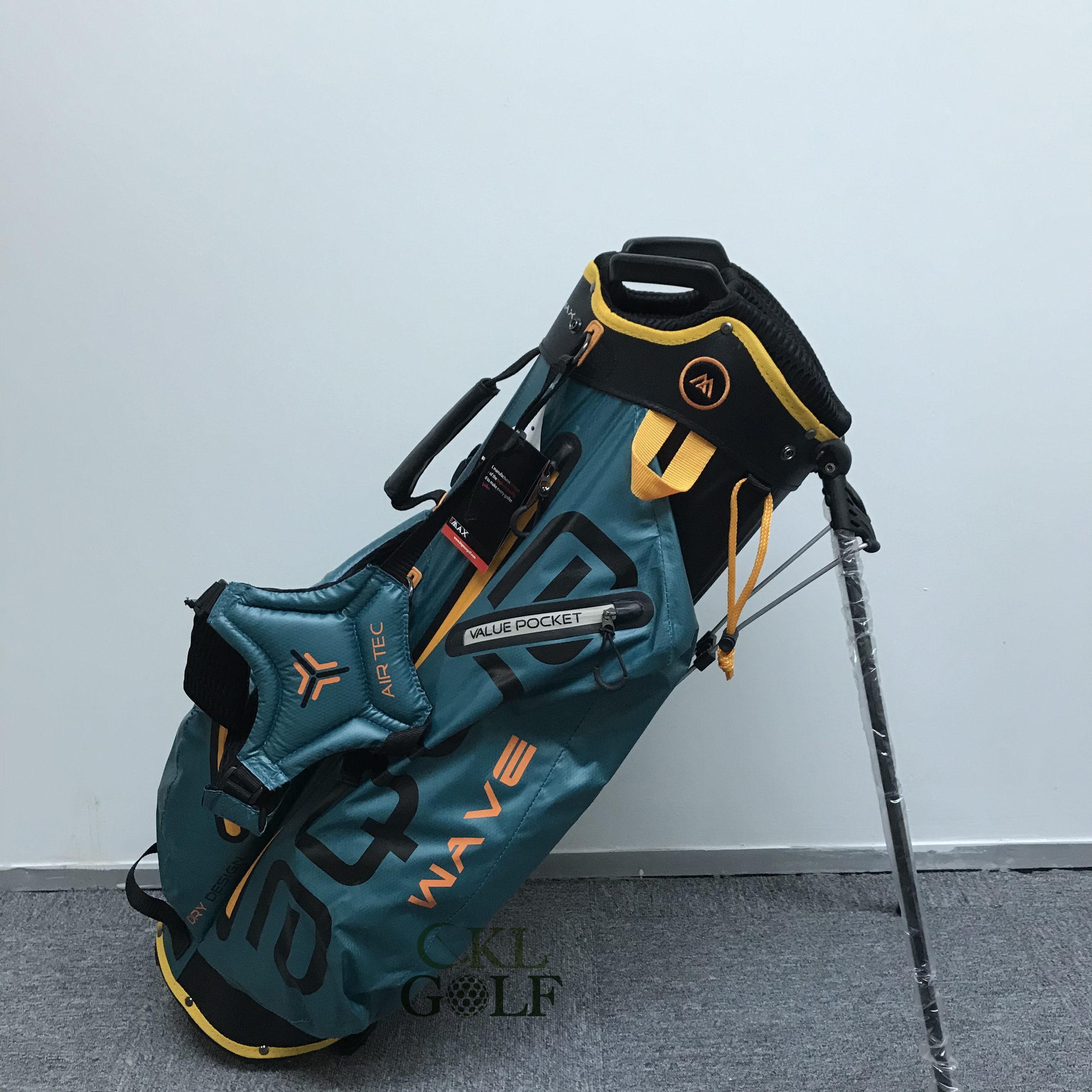 big max aqua hybrid stand bag