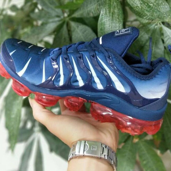 vapormax plus waterproof