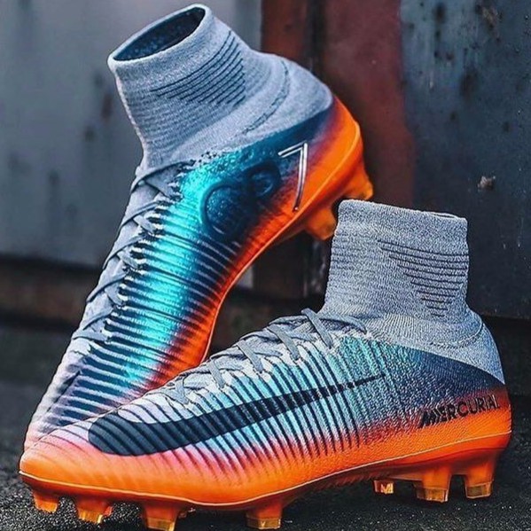 NIKE MERCURIAL SUPERFLY V CR7 CHAPTER 4 \