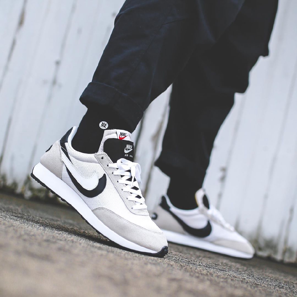 tailwind 79 on feet