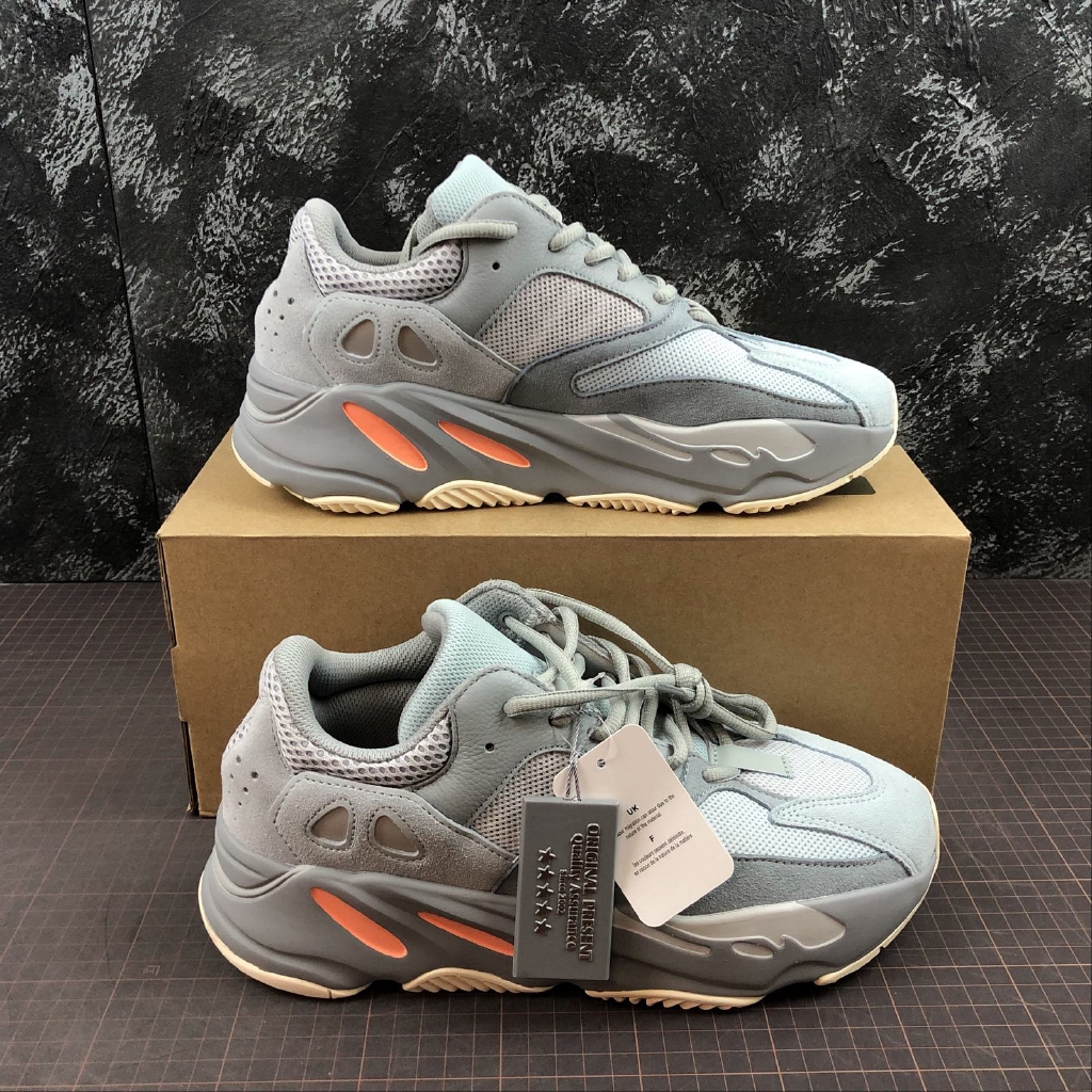 yeezy 700 36