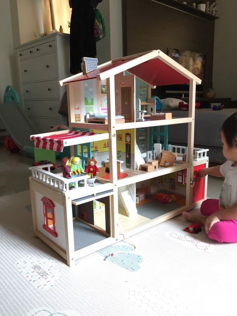 hape family doll mansion