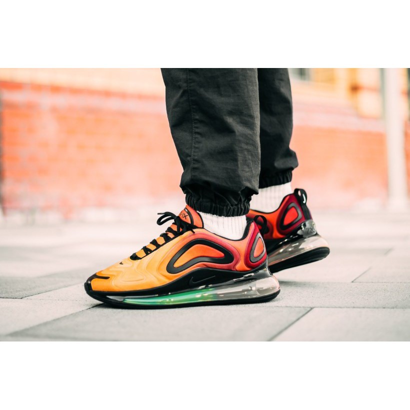 nike air max 720 sunrise