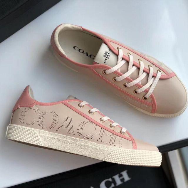 c136 low top sneaker