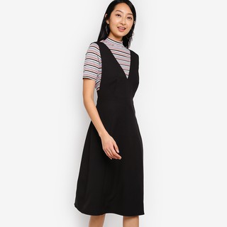 black v neck pinafore dress