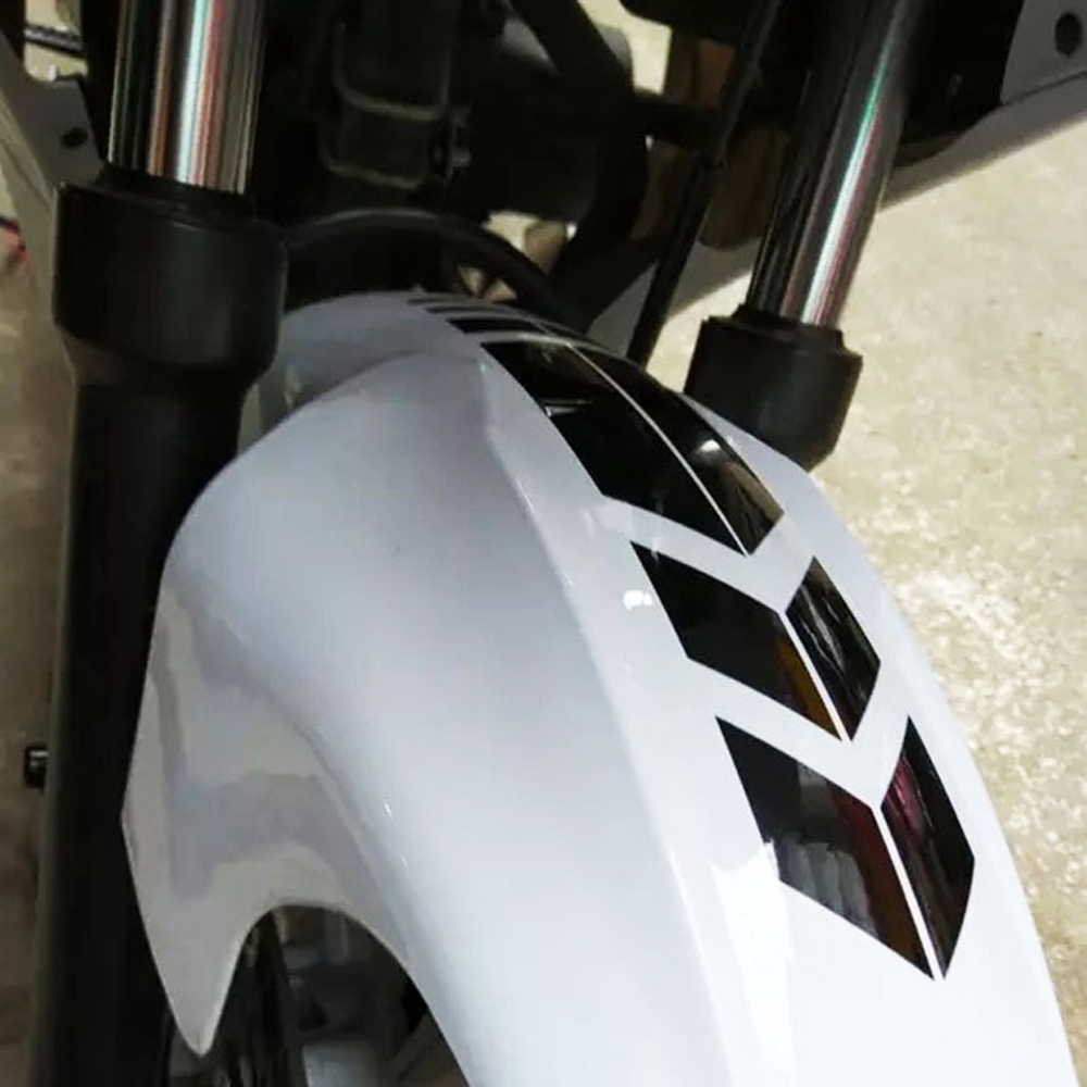 Car Motorcycle Reflective Arrow Decals Rim Stripe Wheel On Fender Tape Stickers