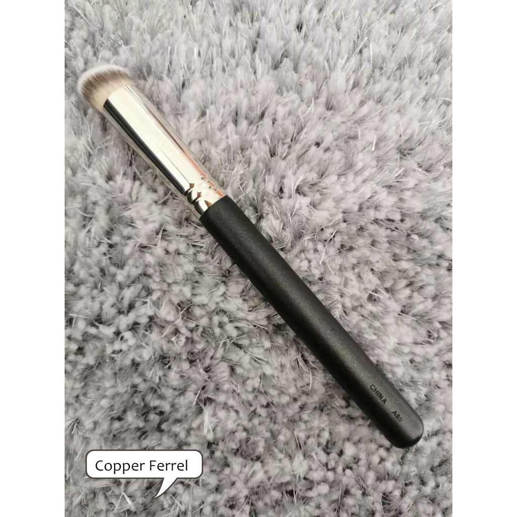 High Quality Wood Copper Handle #270s Angled Round Head Acne Makeup Concealer Brush