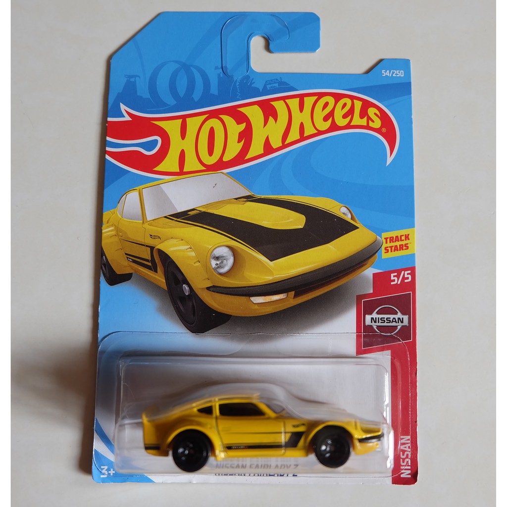 hot wheels nissan fairlady z yellow