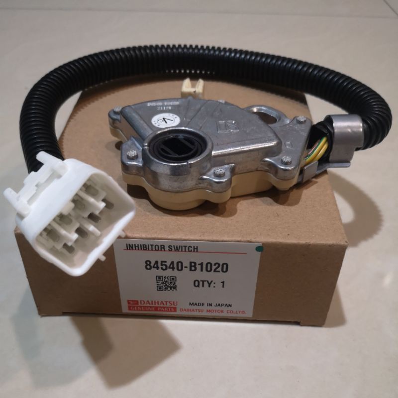 Myvi/Avanza/Kelisa/Kenari/Alza Gear Box Inhibitor Switch (84540B1020