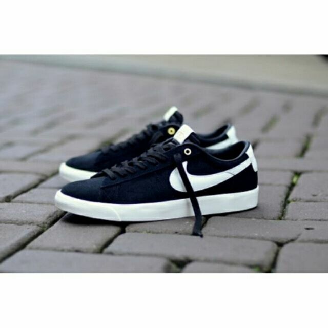 grant taylor nike blazer