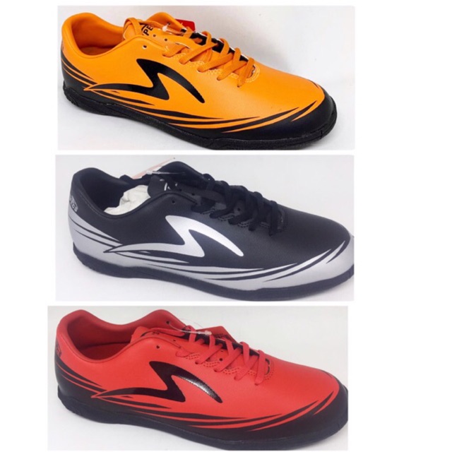 specs futsal shoes